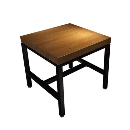 Table de bois en pin industriel pour table à manger au restaurant avec base de chevalet en noir