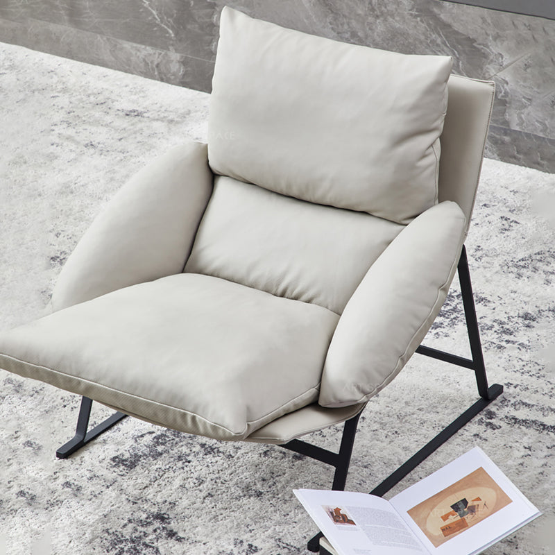 Zeitgenössischer 35,5 "breites Kunstleder -Leder -Kissen -Back -Lounge -Stuhl