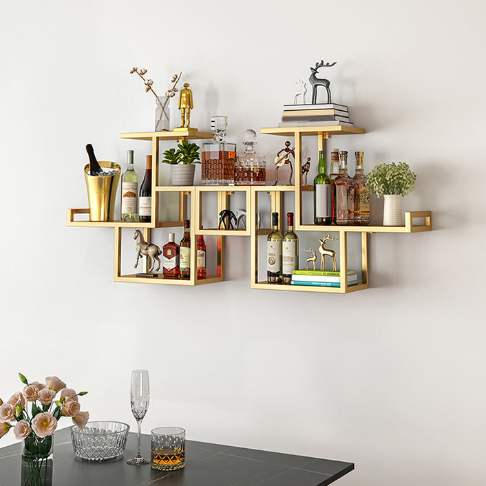 Botella de vino montada en la pared de metal y rejilla de vinos moderna con estante