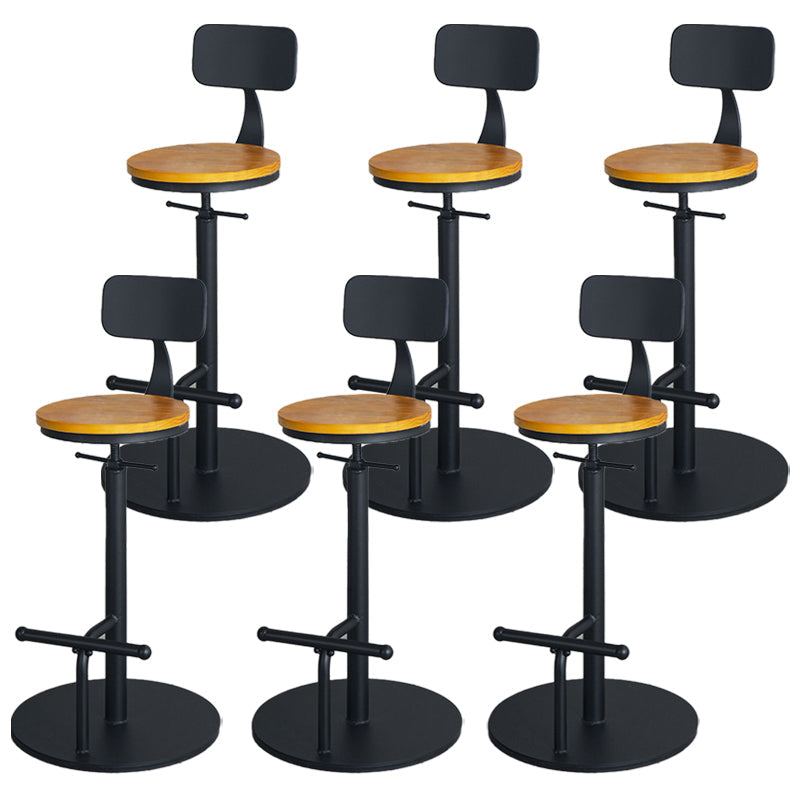 Scandinavische metalen barkruk lederen aanrechtkruk met 4 poten in matte afwerking