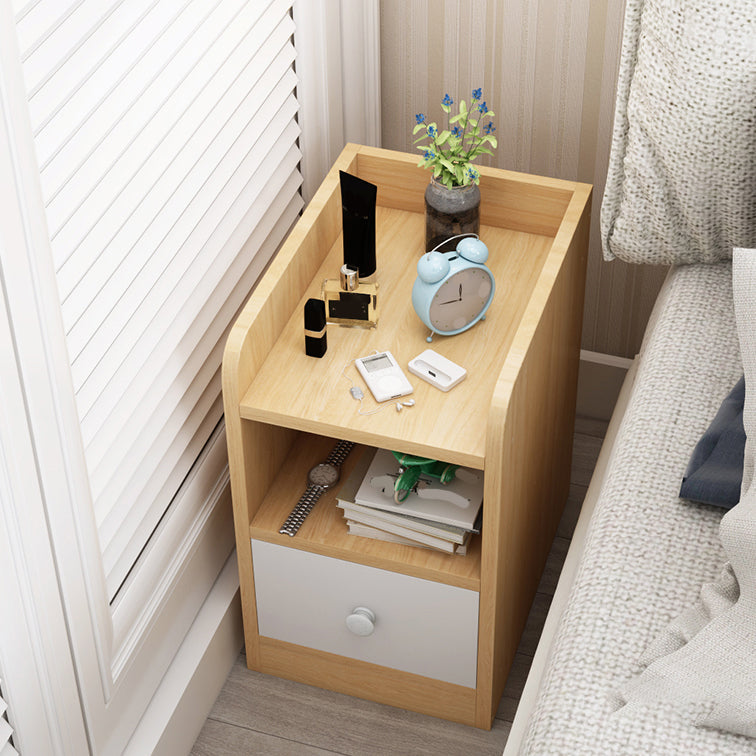 Comodino rettangolare rettangolare di legno da 20 "contemporanei