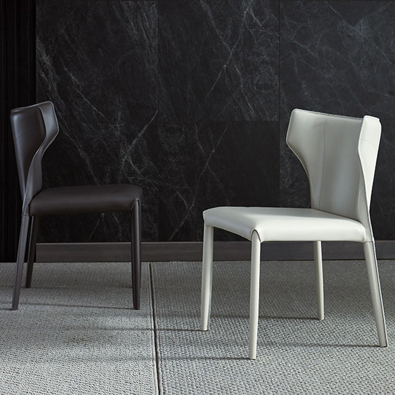 デザイナースタイルのホテルウィングバックチェアレザーマット仕上げダイニングチェア