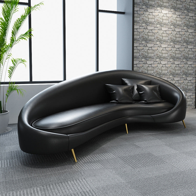 Moderne faux leer gebogen bank met hellende armen voor woonkamer