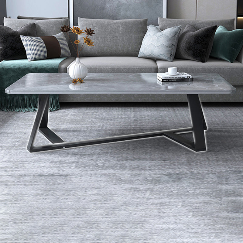 Couchtisch mit gekreuzten Beinen, moderner Couchtisch aus Holz für das Wohnzimmer