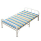 Lit pliant en acier blanc