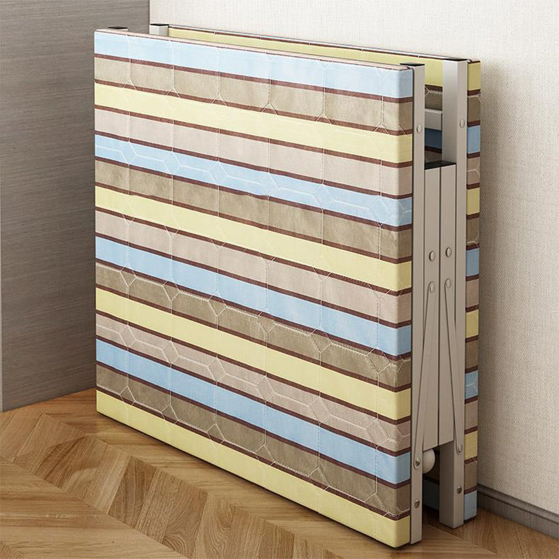 Lit pliant en acier blanc