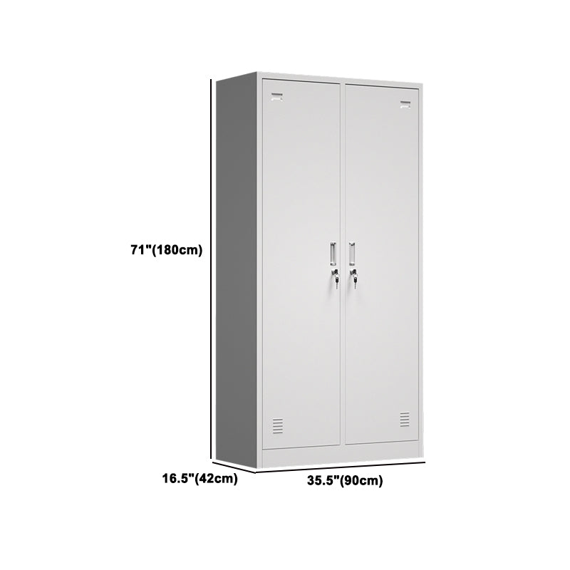 Grijze metalen kast voor badkamer moderne opbergkast met scharnierende deur