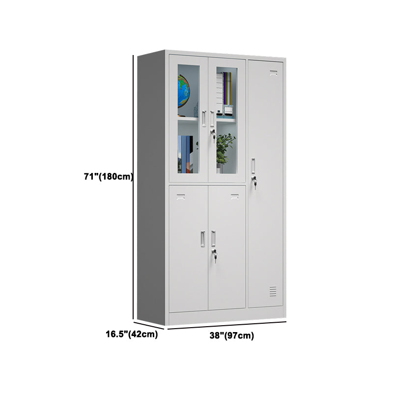 Grijze metalen kast voor badkamer moderne opbergkast met scharnierende deur