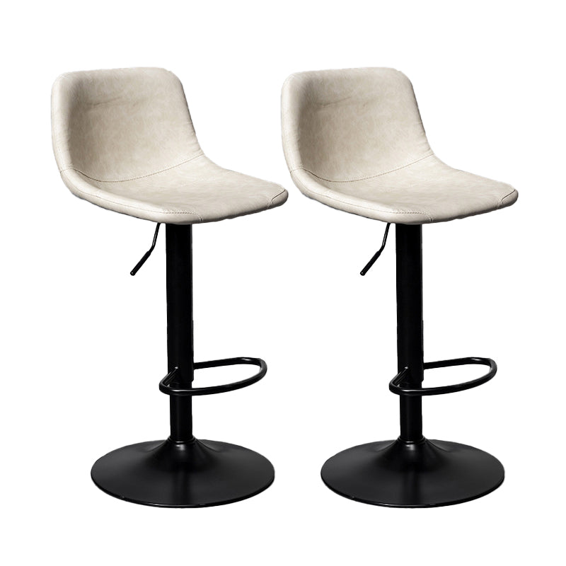 Skandinavischer Metallhocker Kunstleder gepolsterte Thekenhocker im matten Finish für Innenräume