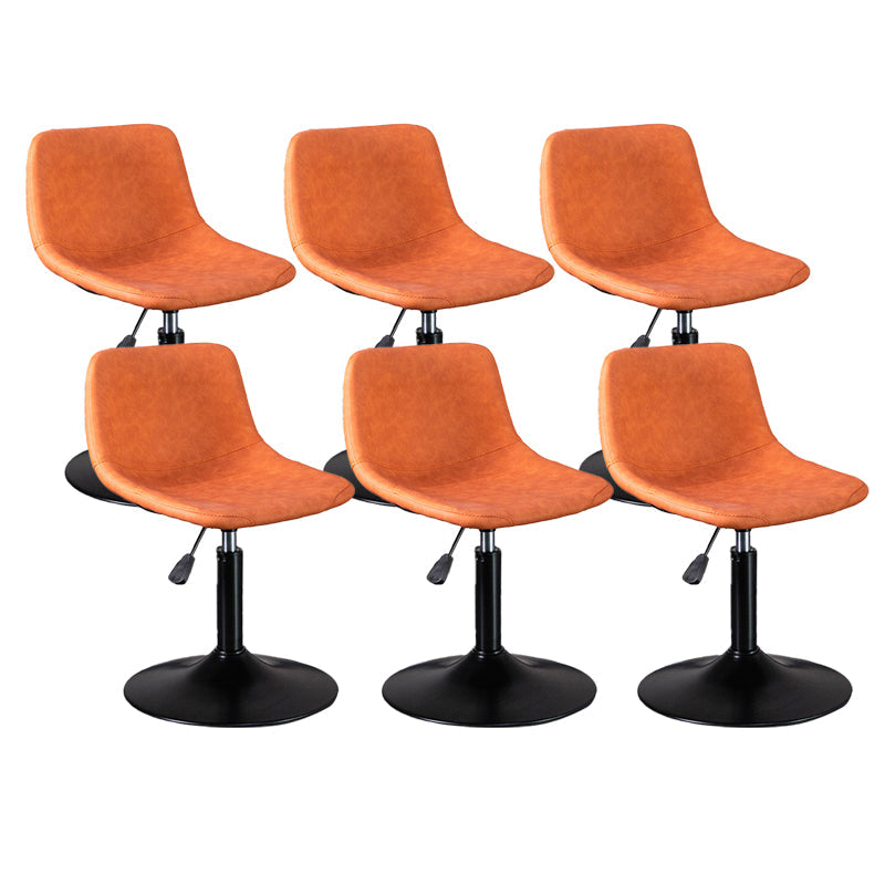 Skandinavischer Metallhocker Kunstleder gepolsterte Thekenhocker im matten Finish für Innenräume