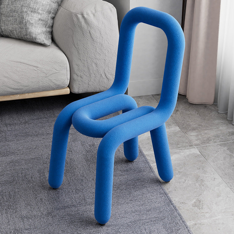 デザイナースタイルベルベットカーブドチェアオープンバックマット仕上げダイニングチェア