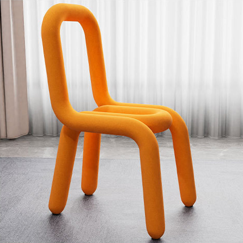 デザイナースタイルベルベットカーブドチェアオープンバックマット仕上げダイニングチェア