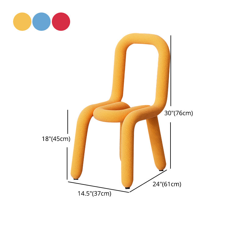 デザイナースタイルベルベットカーブドチェアオープンバックマット仕上げダイニングチェア