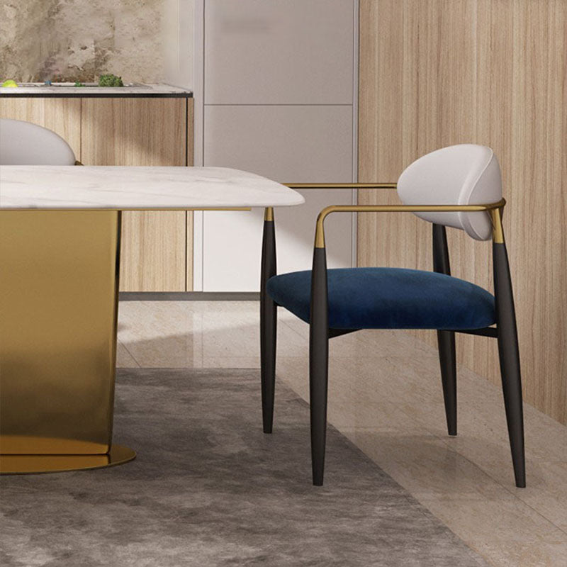Eigentijdse eetkamerstoelen arm open achterstoelen met metalen benen