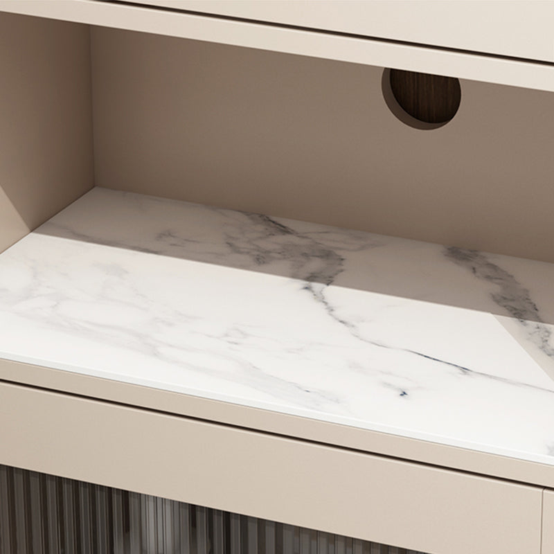 Moderne houten opbergkast met 2 opbergplank en glas in paniek