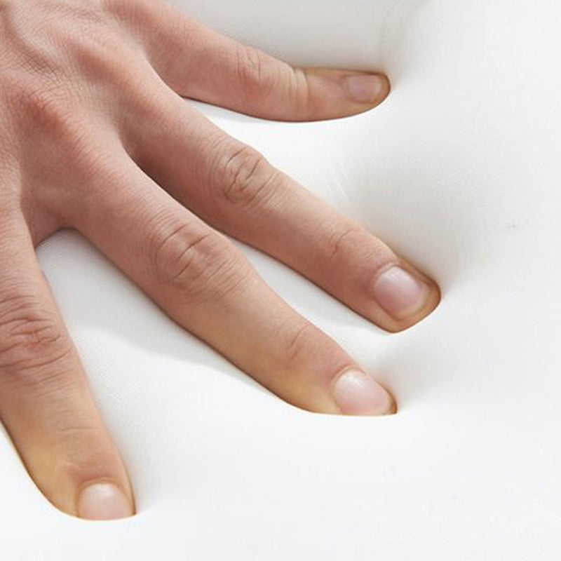 Velvet Sofa incurvé contemporain Bras pendu canapé arrière serré pour le salon