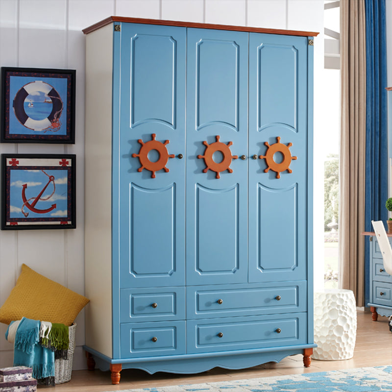 Coastal gemanipuleerde houten armoire voor slaapkamer matte afwerking kast met scharnierende deur
