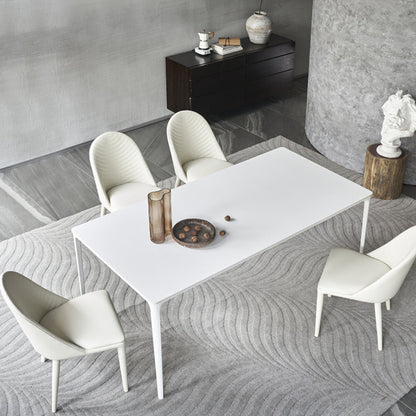 Table à manger blanche de style moderne