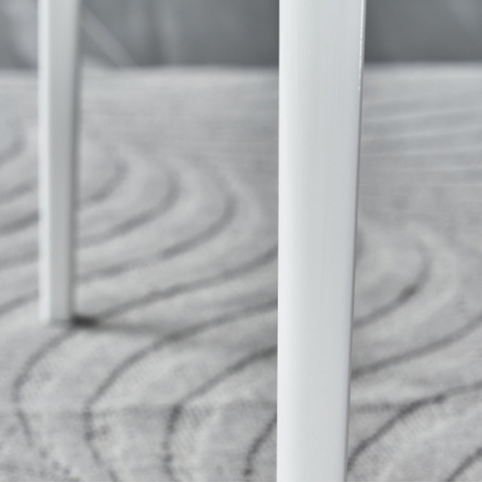 Table à manger blanche de style moderne