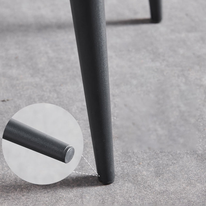 インダストリアルスタイルのウィングバックサイドチェアフェイクレザーダイニングチェア