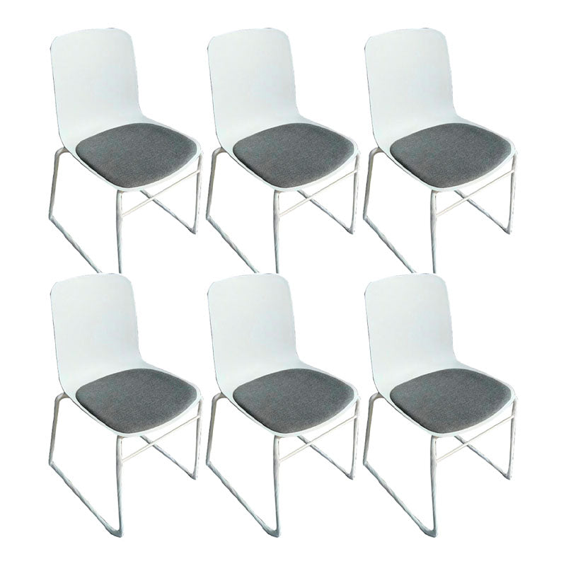 Eigentijdse bureaustoel geen pijnlijke armloze conferentiestoel