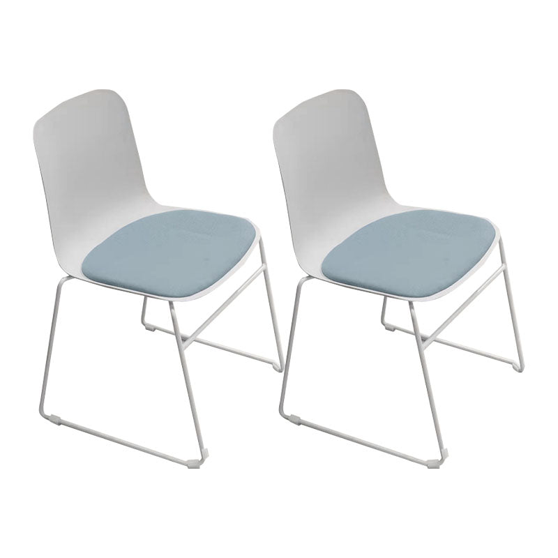 Eigentijdse bureaustoel geen pijnlijke armloze conferentiestoel