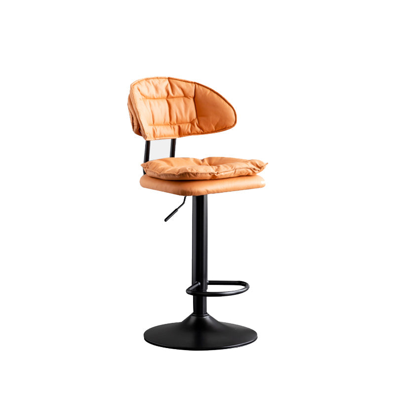 Tabouret de barre de bar métal scandinave tabouret de comptoir bas bas en finition mate pour intérieur