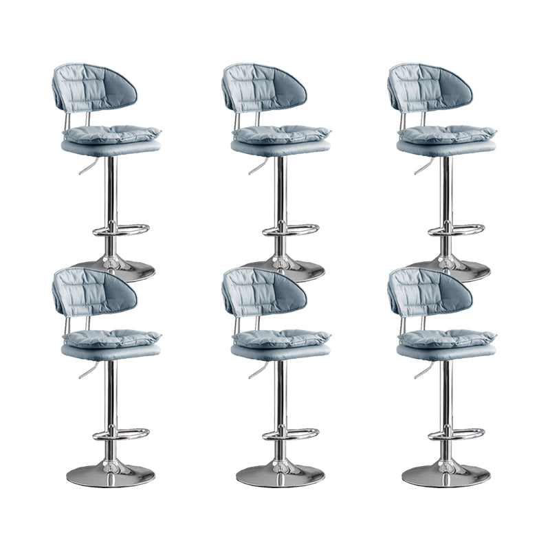 Tabouret de barre de bar métal scandinave tabouret de comptoir bas bas en finition mate pour intérieur