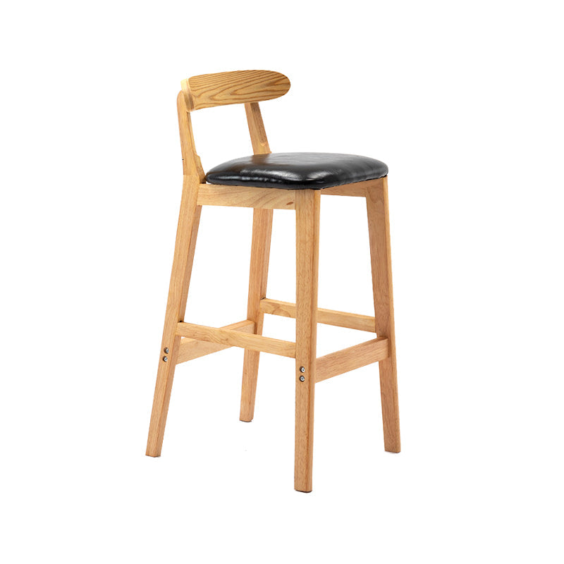 Cojín de tela de heces de madera escandinava en acabado mate para interiores