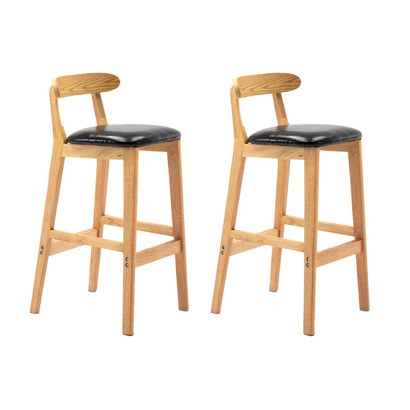 Cojín de tela de heces de madera escandinava en acabado mate para interiores