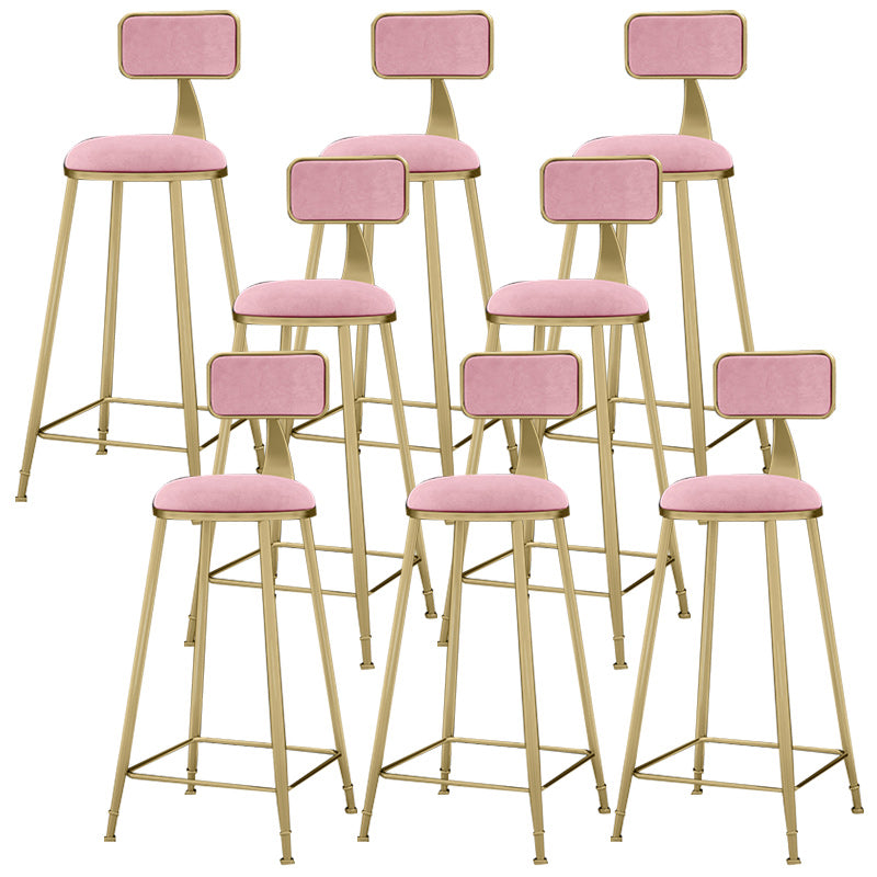 Tabouret de comptoir à dos de dos glamour tabouret de bar en fer avec coussin en velours et pédale pour la cuisine