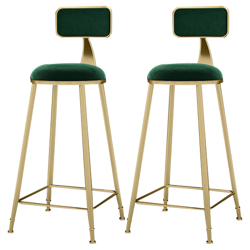 Tabouret de comptoir à dos de dos glamour tabouret de bar en fer avec coussin en velours et pédale pour la cuisine
