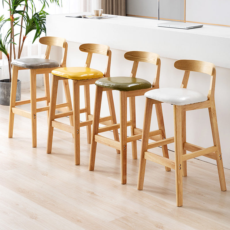 Moderner Tresenhocker ohne Armlehnen, Gummiholz, Café-Barhocker mit Sitz und Pedal