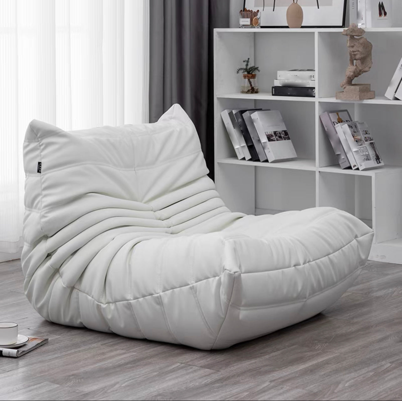 Modern Style Handless Imitation Leather Cushioned Parsons Chair White 1 Piece Clearhalo 'Accent Chairs' 'accent_chairs' 'Chairs & Seating' 'furn' 'furn_accent_chairs' 'Furniture' 'Living Room Furniture' 5702340