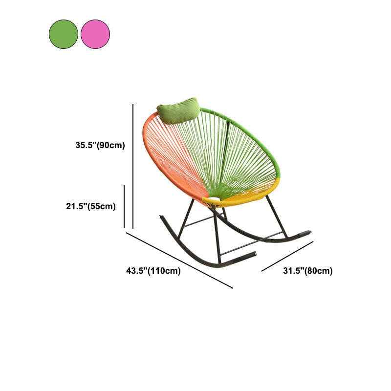 Sedia accento a dondolo contemporaneo in metallo e sedia da bilanciere di vimini 28.3 "x 43.3" x 35.4 "
