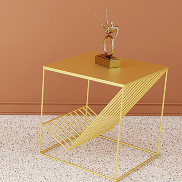 Tavolo da tavolo in metallo quadrato in stile moderno di metà secolo Tavolino