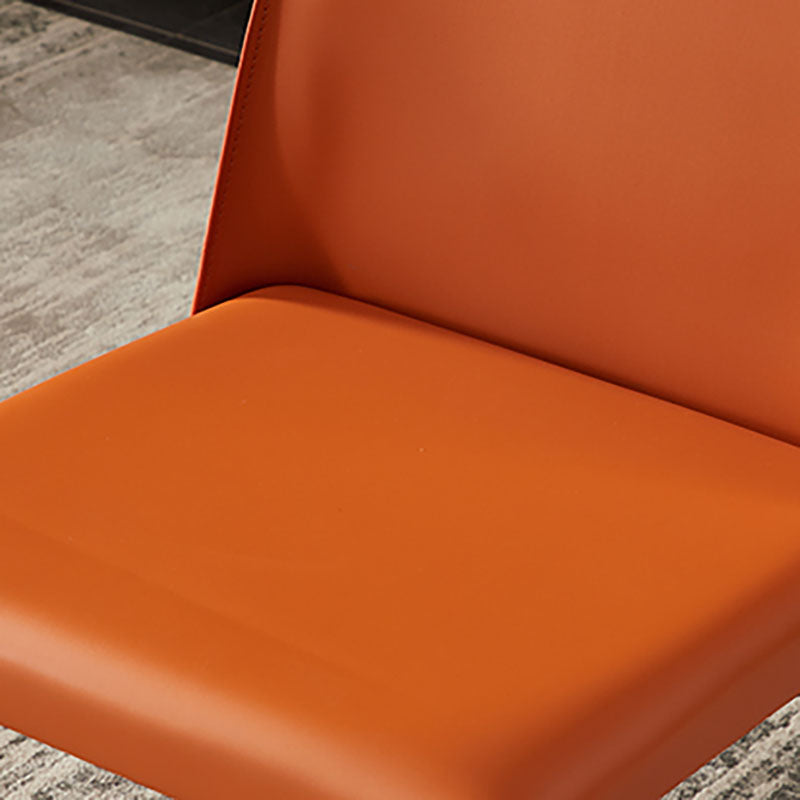 Moderne metalen eetkamerstoel Leather Armless eetkamerstoel voor thuisgebruik