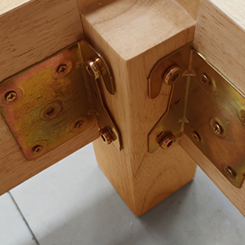 Letto in legno massiccio scandinavo senza testiera e letto a pedana