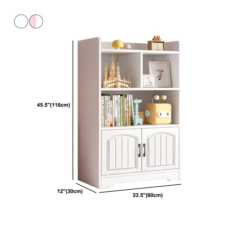 Libreria moderna Scaffale standard ingegnerizzato in legno chiuso per il soggiorno.