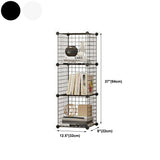 Libreria di scaffali di metallo contemporanea chiusa.