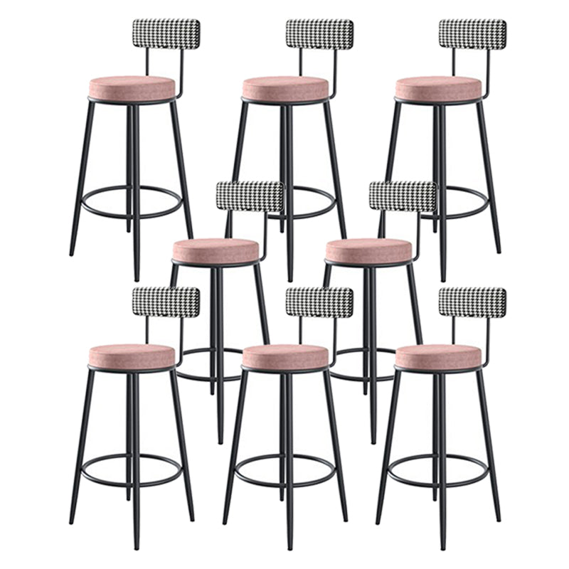 Stoffen ronde stoel aanrecht Stool Scandinavische lage rug barkruk met 4 zwarte ijzeren benen