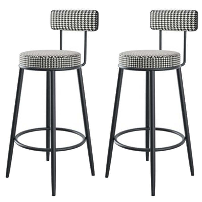 Stoffen ronde stoel aanrecht Stool Scandinavische lage rug barkruk met 4 zwarte ijzeren benen