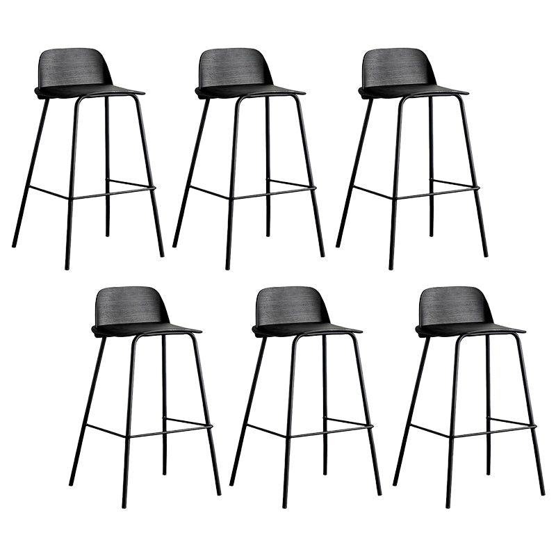 Low Back Counter Stools Modern Footrest Plastic Indoor Bar & Counter Stool Black 6 Piece Set Counter Stool(26"H) Clearhalo 'Bar Furniture' 'Bar Stools' 'bar_stools' 'furn' 'furn_bar_stools' 'Furniture' 'Kitchen & Dining Furniture' 5726144