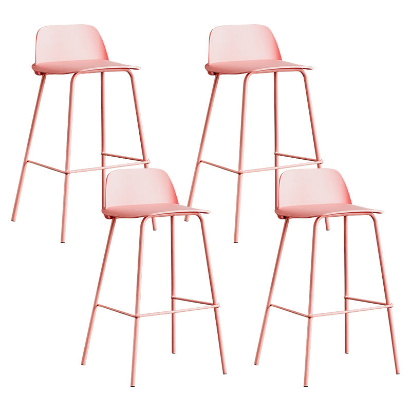 Low Back Counter Stools Modern Footrest Plastic Indoor Bar & Counter Stool Pink 4 Piece Set Counter Stool(26"H) Clearhalo 'Bar Furniture' 'Bar Stools' 'bar_stools' 'furn' 'furn_bar_stools' 'Furniture' 'Kitchen & Dining Furniture' 5726147