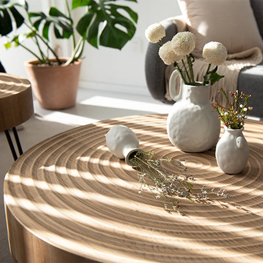 Scandinavian 3 Legs Coffee Table Round Wooden Cocktail Table for Living Room