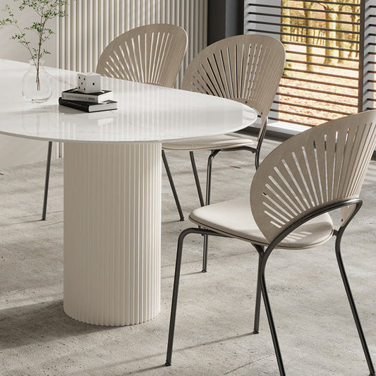 家のためのモダンなスタイルの白いダイニングテーブル焼結石のテーブル