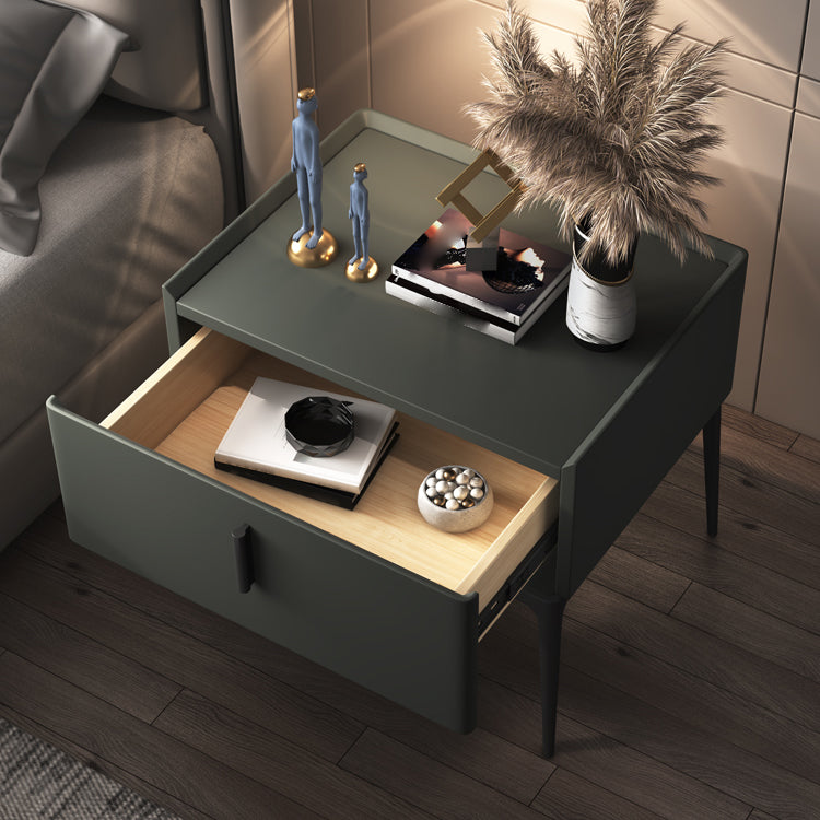 Modern 18 inch H Nightstand Faux Leather 1-ladel nachttafel met benen