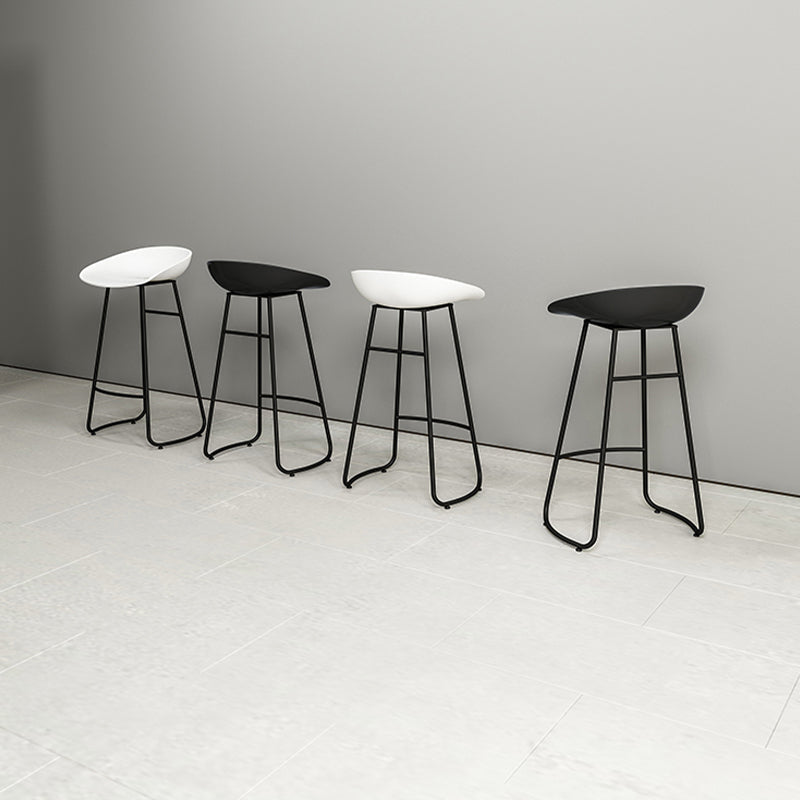 Modern Armless Backrest Counter Stool Iron Bar Stool with Acrylic Seat and Pedal for Cafe Clearhalo 'Bar Furniture' 'Bar Stools' 'bar_stools' 'furn' 'furn_bar_stools' 'Furniture' 'Kitchen & Dining Furniture' 5738075