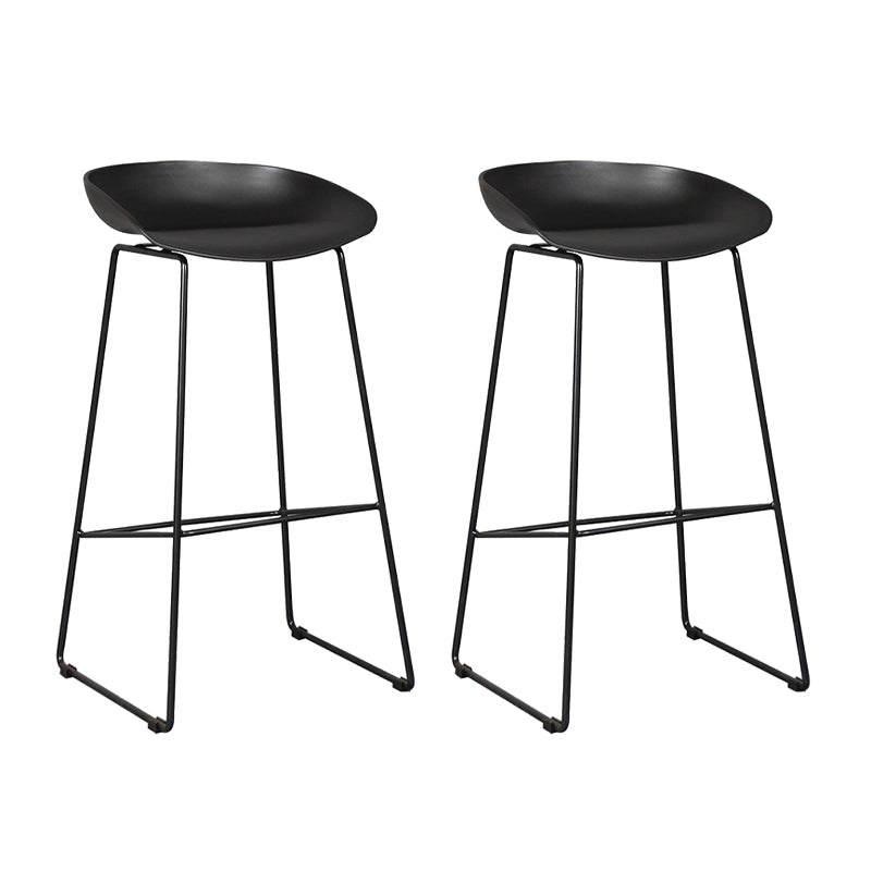Scandinavian Plastic Bar Stools Footrest Indoor Counter Stool with Metal Legs