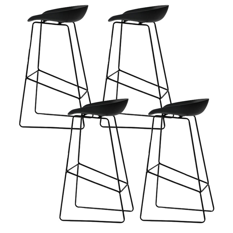 Sgabelli da bar di sedile per sede di plastica scandinavo bristol con base di ferro